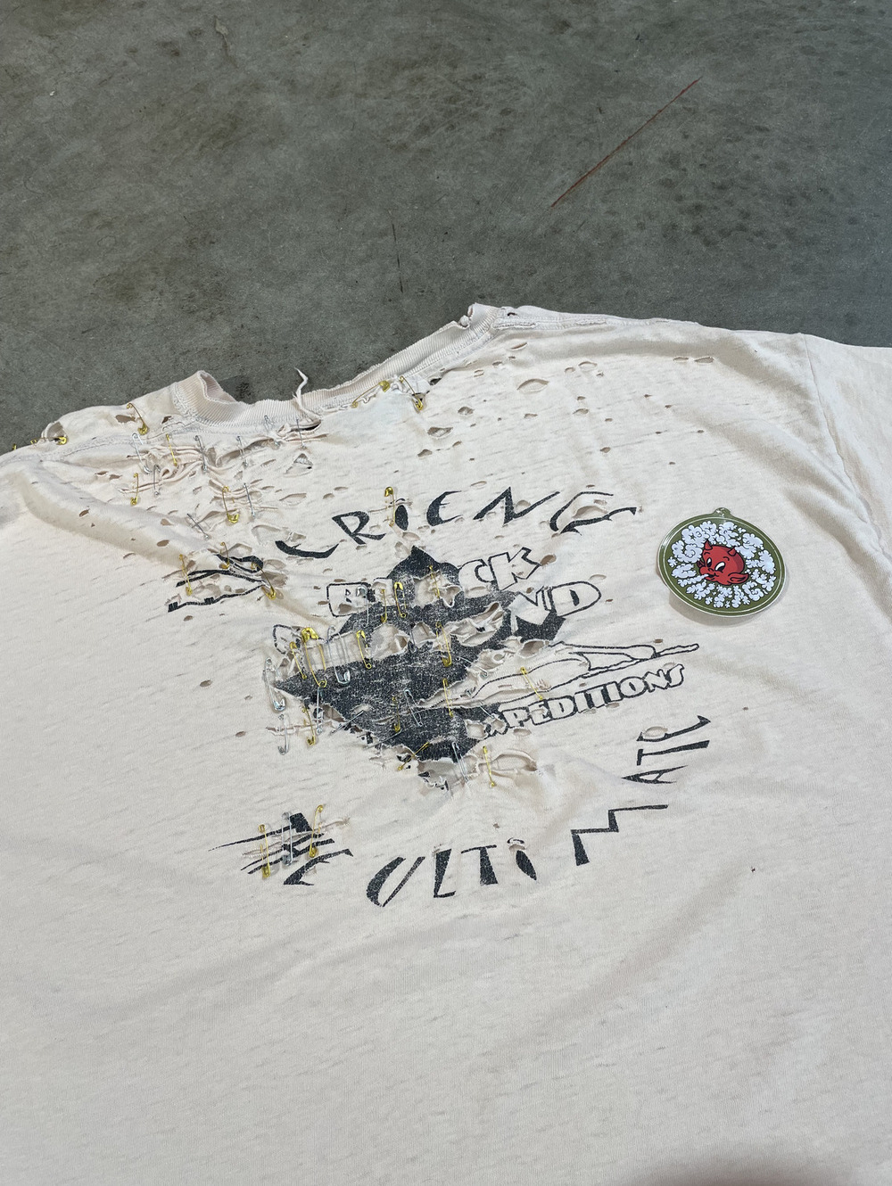 Vintage 90s Thrashed Distressed Hanes Beefy Tee XL 23x31